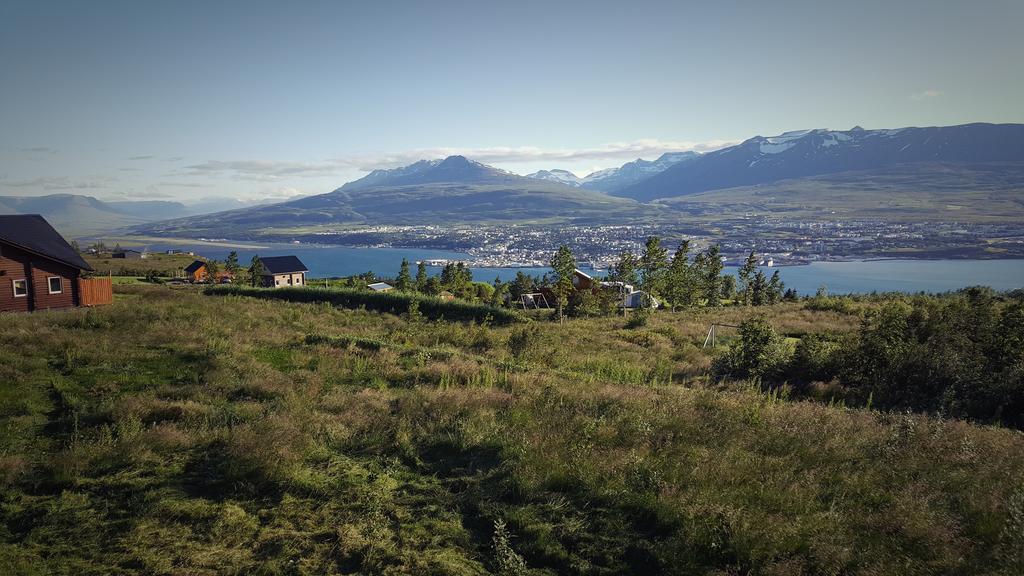 Akureyri Log Cottage Exterior photo