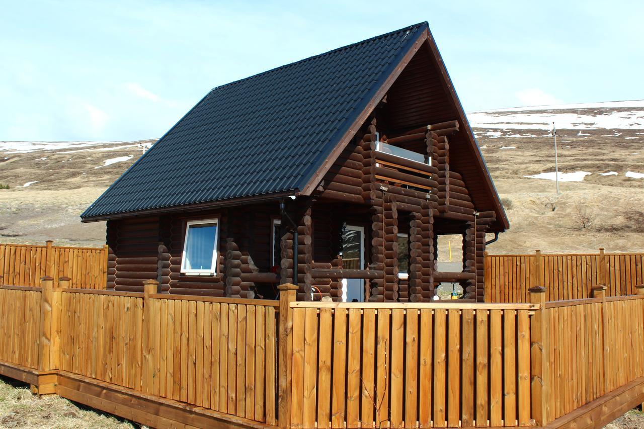 Akureyri Log Cottage Exterior photo