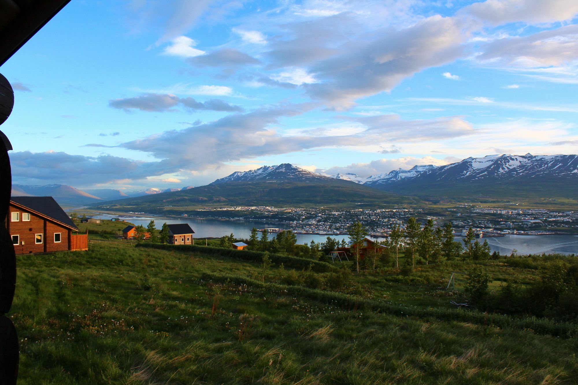 Akureyri Log Cottage Exterior photo